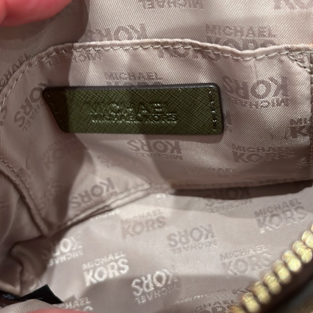 Michael Kors Jet Set palm print cosmetic case -excellent condition - - Picture 6 of 7